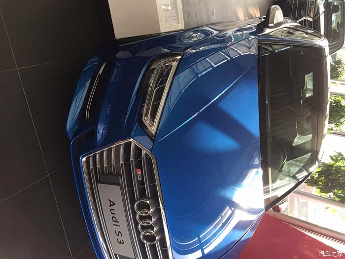 2018 audi s3 提车作业 车漆颜色鹦鹉蓝(a3没有颜色),电动