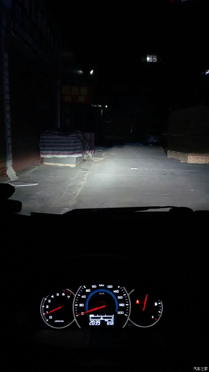 小V大灯改装天使恶魔眼加泪眼日间行车灯
