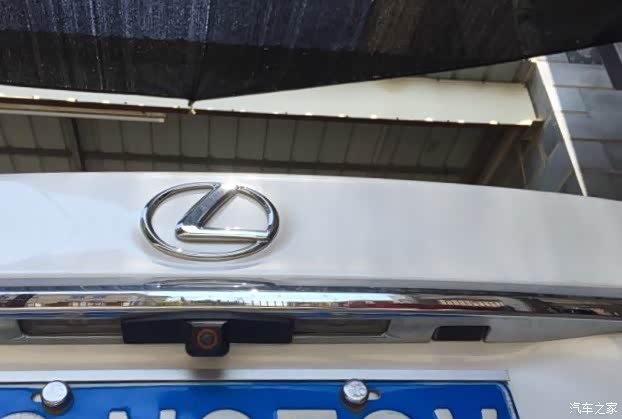 【图】请问倒车摄像头模糊怎么换_雷克萨斯E