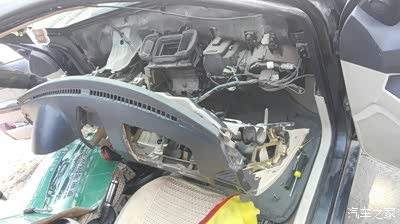 暖风水箱堵了会开锅吗_水箱开锅_没热风 是暖风水箱堵吗