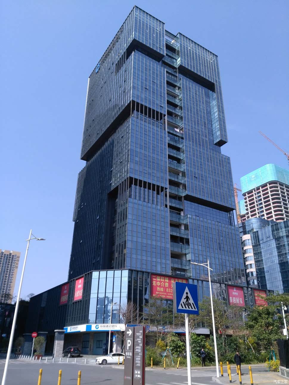 节前明锐载我去看深圳市档案馆中心