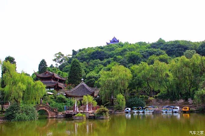 春夏秋冬景色宜人绵阳西山公园中