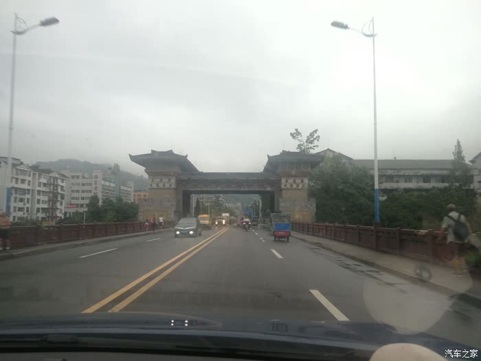 拉萨人口2018_拉萨布达拉宫图片