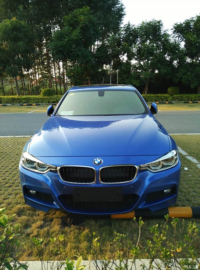 情定2012,2016宝马320im埃蓝提车分享