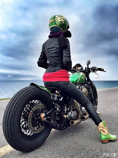 哈雷机车女孩