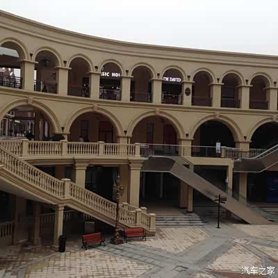 途游西安临潼西恩奥特莱斯