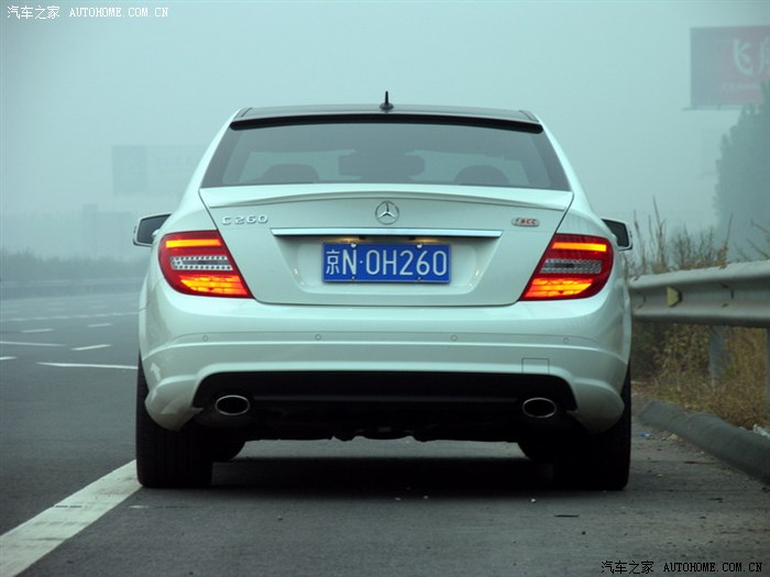 【图】火哥熄灭了新款LED尾灯微亮的刹车灯,