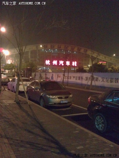 顺便去逛逛传说中的杭州汽车城二手豪车.在二楼.超级多豪车.