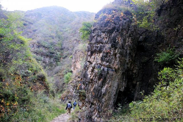 河北野三坡苟各庄村西岔沟探野