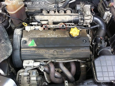 冷车起动时,发动机装饰盖奇响无比,啥原因?拆