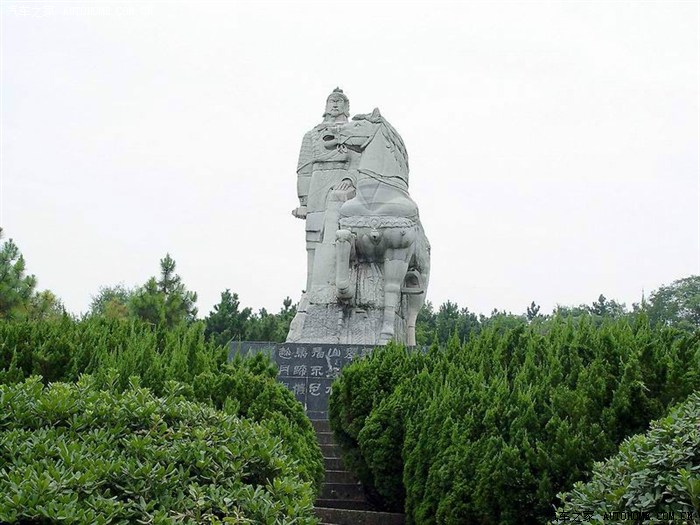 杀猪宰羊,捧杏花村香泉慰劳岳家军;贵池清溪故河道有岳飞"点将台"