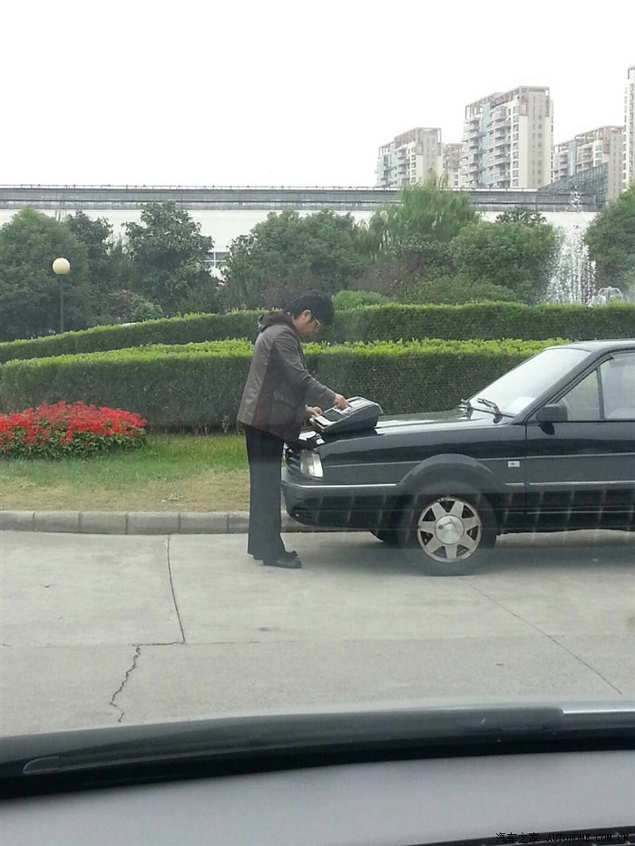 【图】普桑上奔驰,哥们有保险。_上海论坛_汽全款买强调glc没送弹琴图片