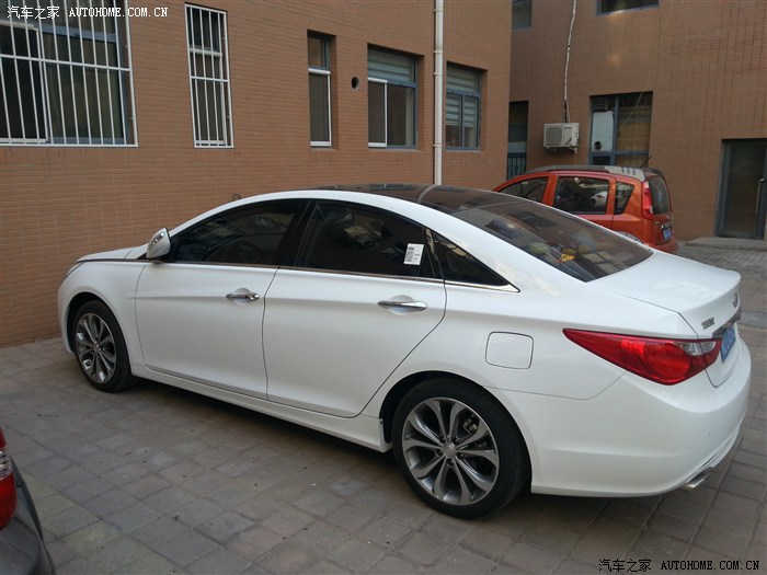 发个认证贴,索八2.4,白车黑顶刚上完牌子