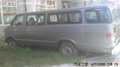 偶遇经典老车,道奇ram350.