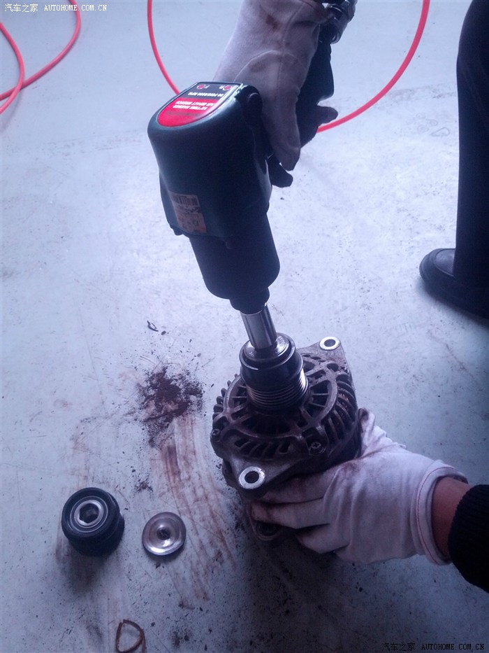 【图】铂锐发电机单向皮带轮更换过程