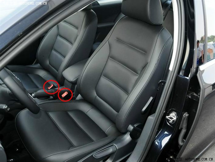 【图】2012款新速腾前排座椅安全带扣高低不