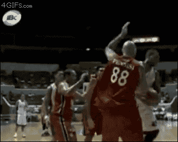 逛论坛累了,发点动态图给大家乐乐