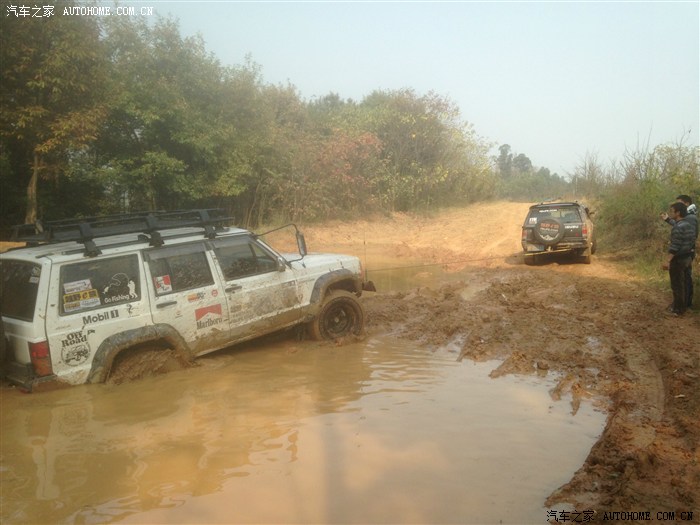 【图】求版主设精:彭州坦克基地费车!