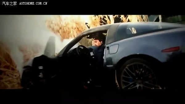 背水一战中施瓦辛格开的雪弗兰大越野叫什么车