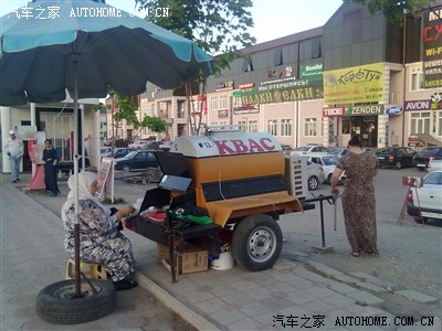 随手拍格罗兹尼街景作为省会级城市跟中国没法比但在俄罗斯这样水平