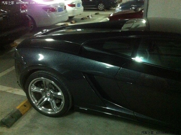 【图】昨晚<em>陪女友过生日</em>,在商场地库偶遇一头