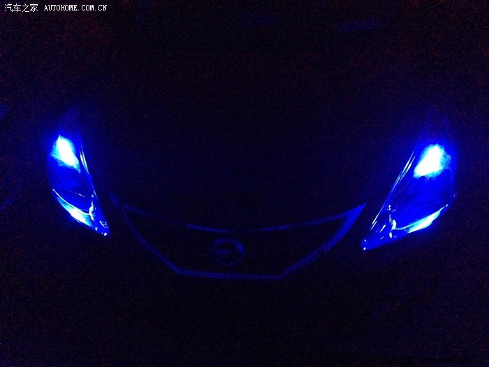 提车7天。回4S店选号上牌。顺便贴膜。附上海