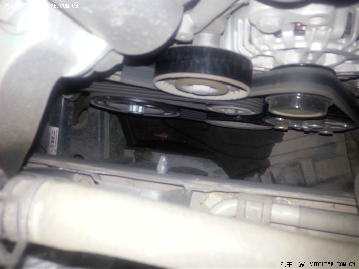 【图】新宝来行驶7500公里发现发动机舱有漏