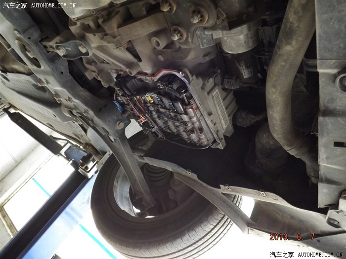 【图】09款速腾1.6AT,更换自动变速箱油作业~