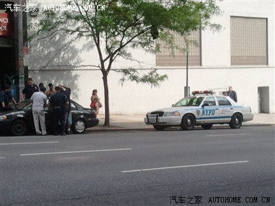 师傅图片长贴之三:我在美国街头看车车(十个类