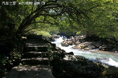 龙胜--荔波(小七孔、茂兰自然保护区)-金城江-宜