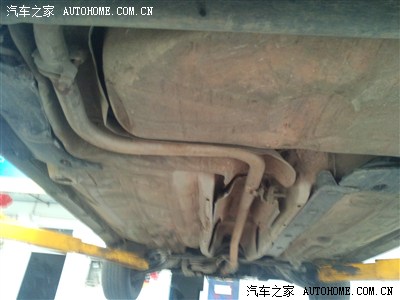排气管中段烂穿漏气,现在车车也是看病难,看不
