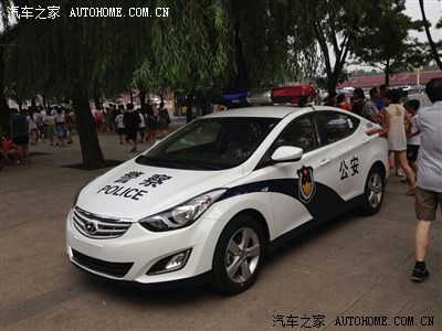 牛b的朗动车 法院车