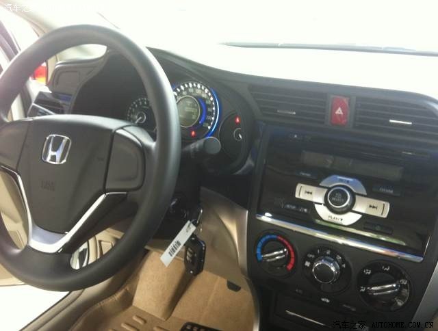 【图】广本凌派 白色手动挡提车!