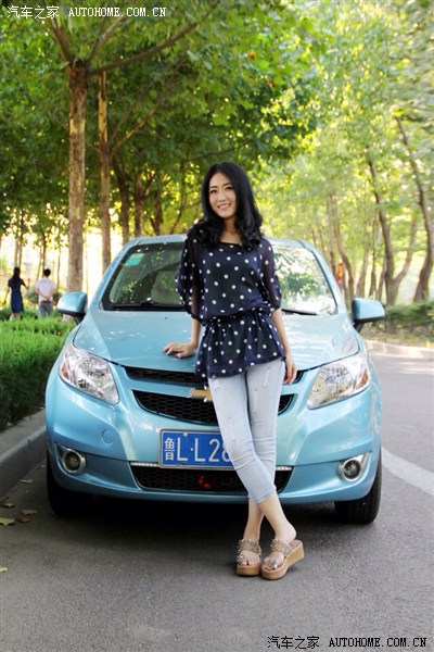 感觉两厢皓空蓝OO好少。周末和LP小自恋下。