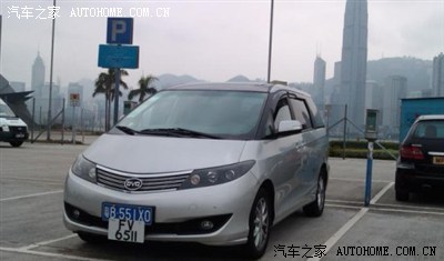 一种是左陀的 挂大陆的蓝色牌照 香港 fv/fu字头的车牌,通常是大陆政