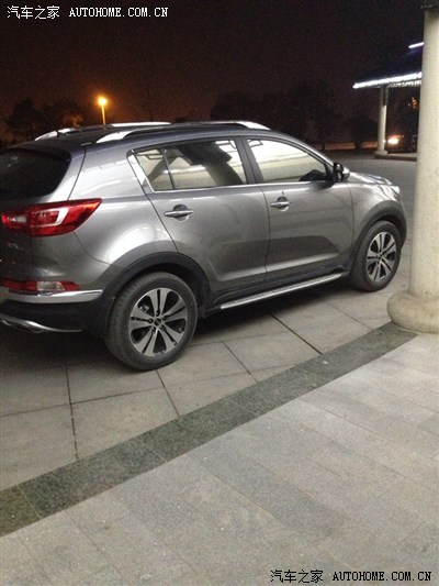 车友们,钛银色车身喷什么轮毂颜色好看点呢?