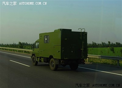南京依维柯2046的方舱式军车.