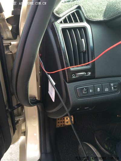 签儿哥为低配车主带来福音-电子防炫目后视镜