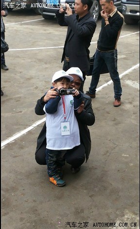 《3月22日 盘龙营发小学爱心捐赠活动》有心去