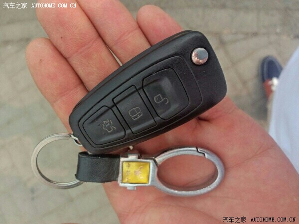 车展捡了个车钥匙求认领