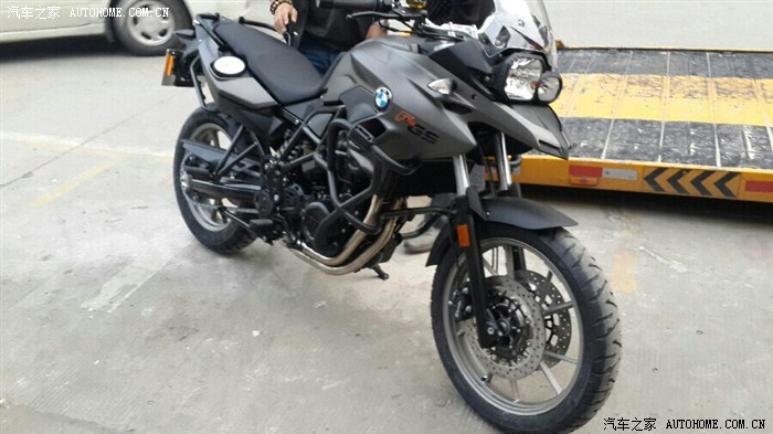邻居的宝马f700gs 到了!