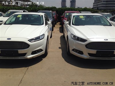 蒙丢丢有白色金属漆和白色普通漆之分么?