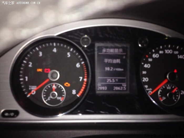 【图】迈腾低速轻踩刹车顿挫,请问正常吗?