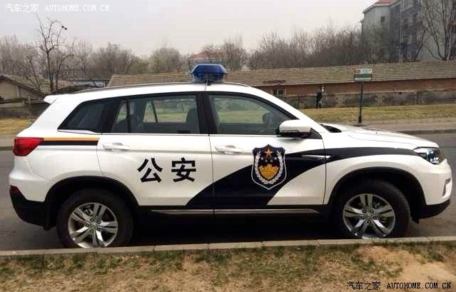 买辆白色75然后整成警车的花纹,会不会被抓?