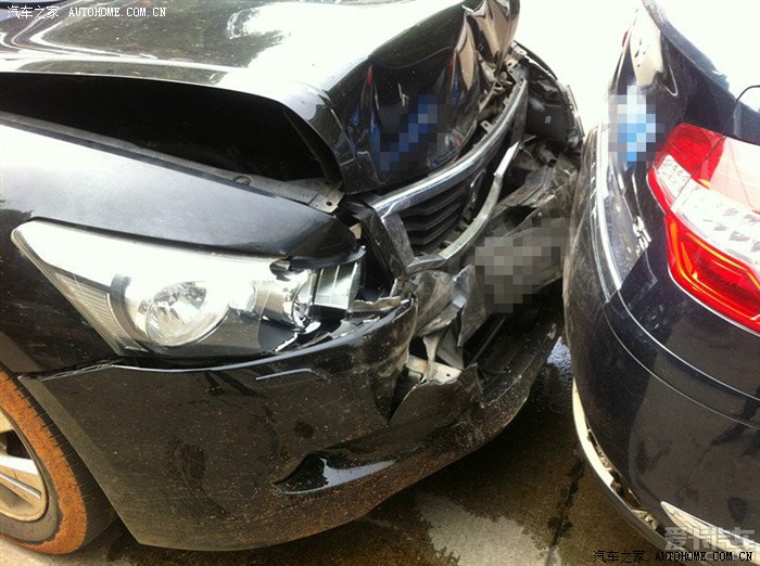 【图】转一个C5被小日本轻度追尾的图片,大家