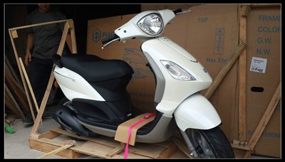 宗申比亚乔fly150,宗申比亚乔125 比亚乔出口版fly150白色验车,提车作业稍后