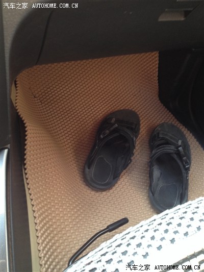 光脚开车的会过日子_陕西_手机汽车之家