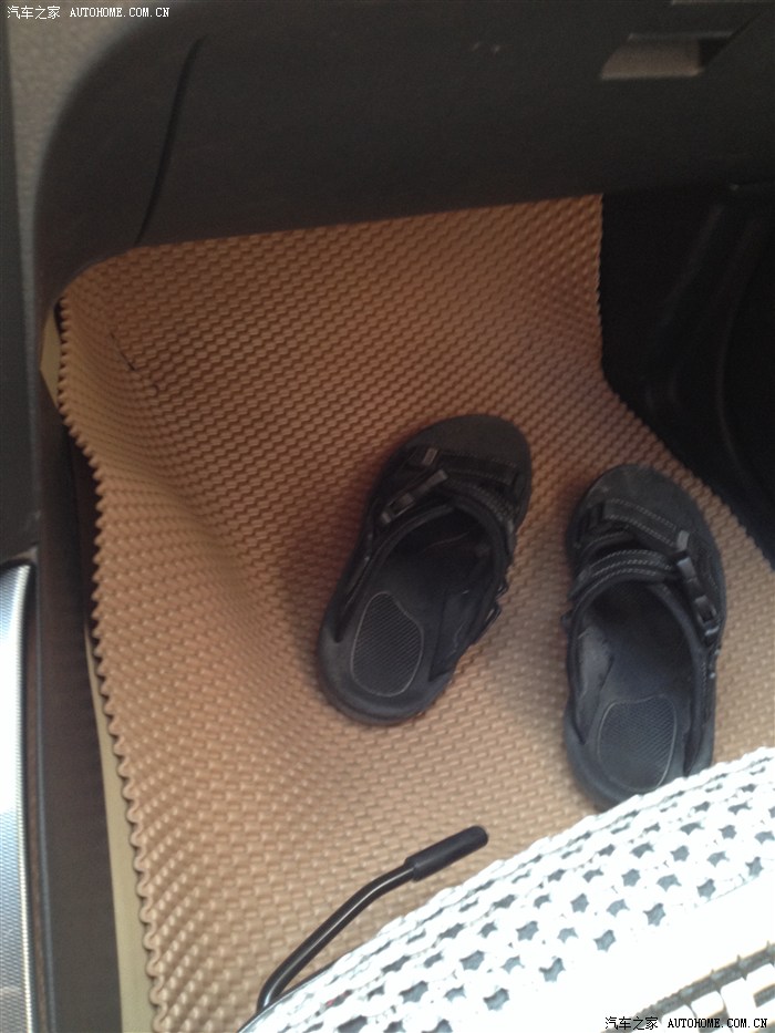 光脚开车的会过日子