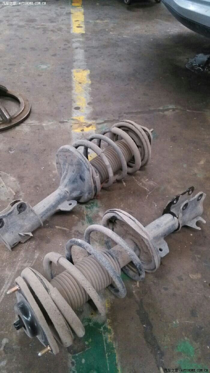 【图】换减震,一面软一面硬,解决方向盘自己乱
