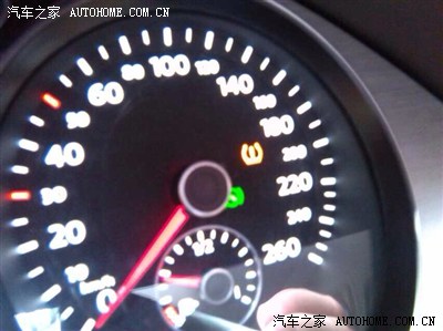 求助各位帕萨特车主仪表盘上出现这个提示是什么意思